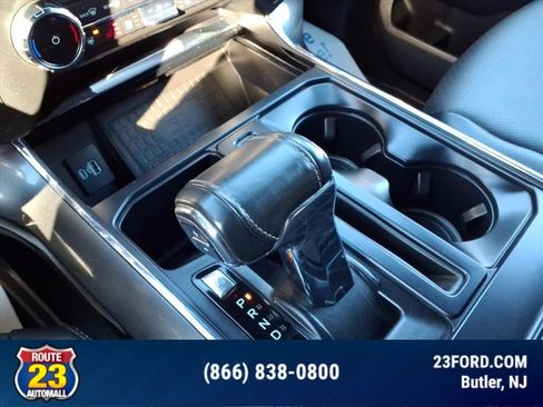 Certified 2022 Ford F150 Lariat w/ Equipment Group 502A High image 16