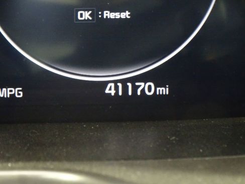 Used 2022 Kia Sorento SX image 47