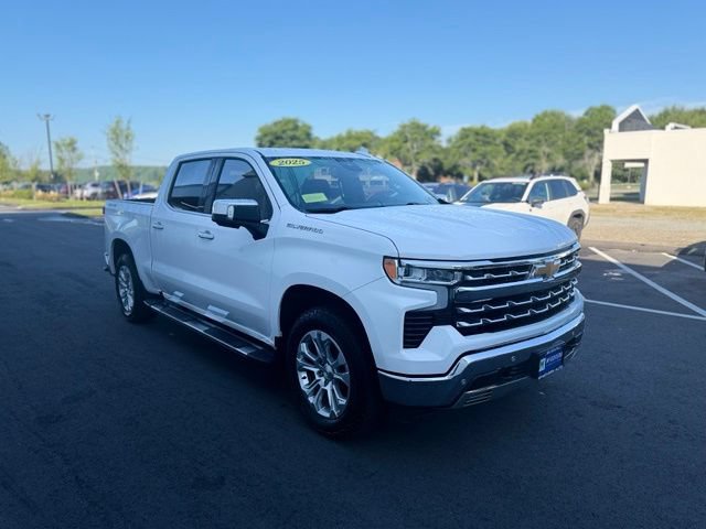 Used 2023 Chevrolet Silverado 1500 LTZ AWD/4WD image 5
