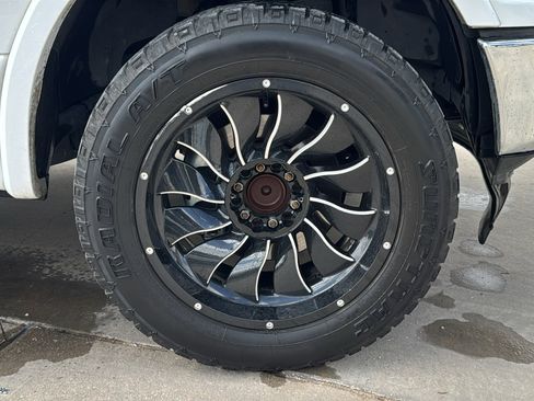 Used 2019 Ford F150 Lariat RWD image 19