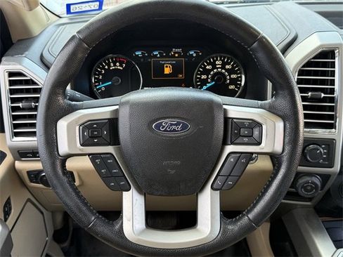 Used 2016 Ford F150 Lariat image 15
