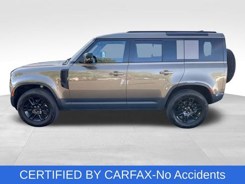 Used 2025 Land Rover Defender 110 S AWD/4WD image 2