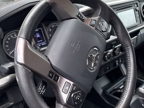Used 2019 Toyota Tacoma SR5 image 15