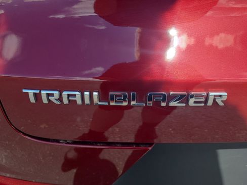 Used 2025 Chevrolet TrailBlazer LS w/ LS Convenience Package FWD image 26