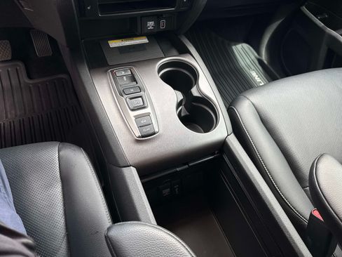 Used 2023 Honda Ridgeline RTL-E image 25