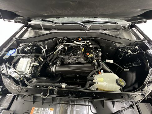 Used 2025 Ford Explorer Active image 26