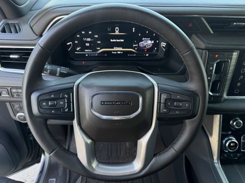 Used 2024 GMC Yukon Denali image 21