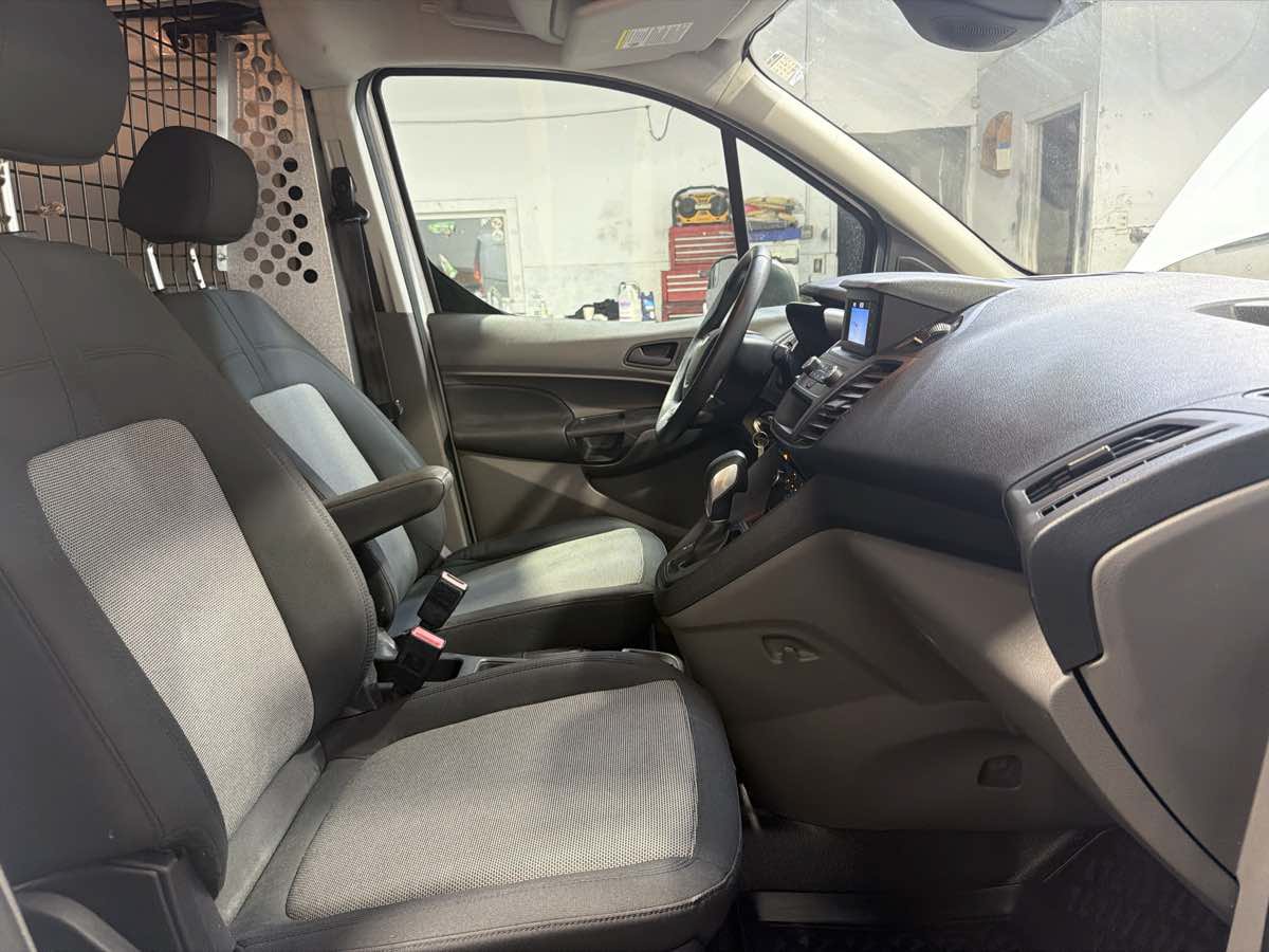 Used 2019 Ford Transit Connect XL FWD image 24