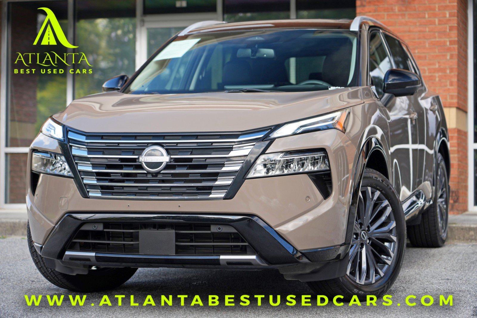 Used 2024 Nissan Rogue Platinum w/ Platinum Premium Package FWD image 1