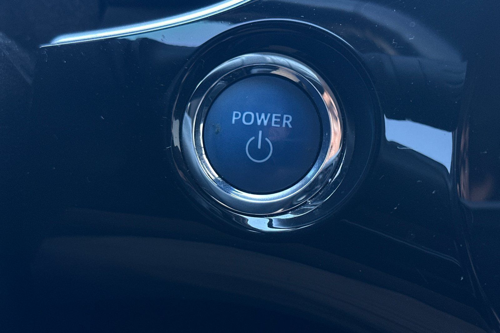 Used 2019 Toyota Prius XLE FWD image 34