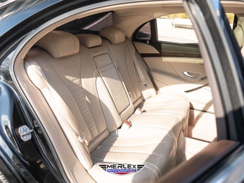 Used 2018 Mercedes-Benz S 560 Sedan image 18