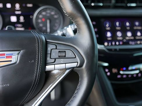 Certified 2024 Cadillac XT6 Sport w/ Platinum Package AWD/4WD image 13