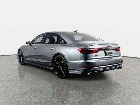 Used 2022 Audi S8 w/ S8 Executive Package image 18