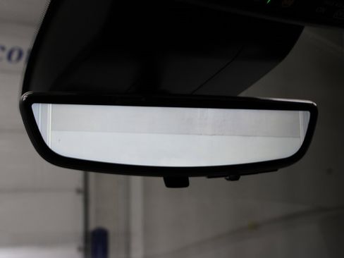 Used 2025 GMC Sierra 1500 Denali Ultimate image 28