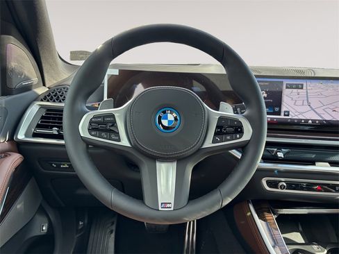 New 2026 BMW X5 xDrive50e image 12