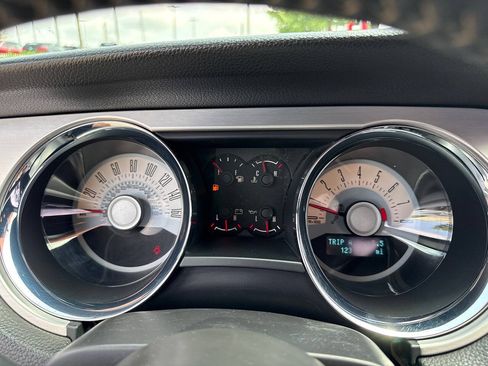Used 2011 Ford Mustang Premium w/ 202A Rapid Spec Order Code RWD image 14