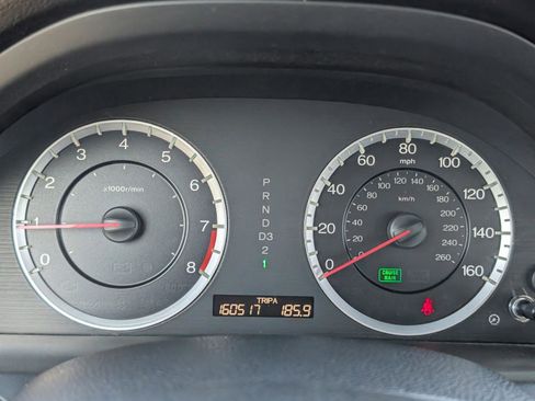 Used 2011 Honda Accord EX-L image 24