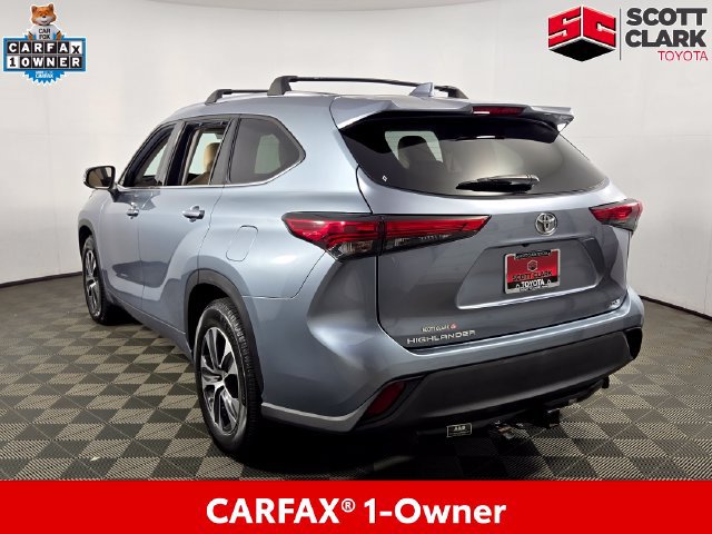 Used 2021 Toyota Highlander XLE FWD image 5
