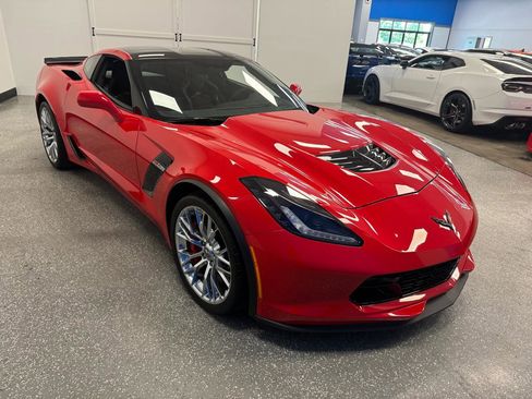 Used 2016 Chevrolet Corvette Z06 w/ 3LZ Preferred Equipment Group RWD image 40