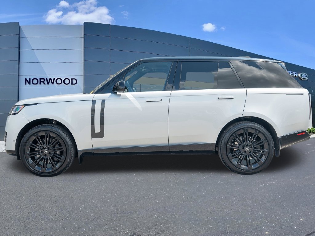 Certified 2024 Land Rover Range Rover SE AWD/4WD image 7