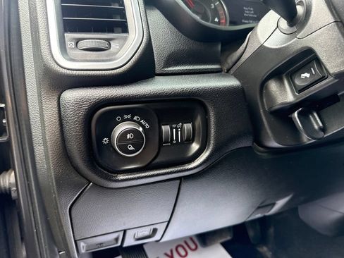 Used 2024 RAM 2500 Laramie AWD/4WD image 16