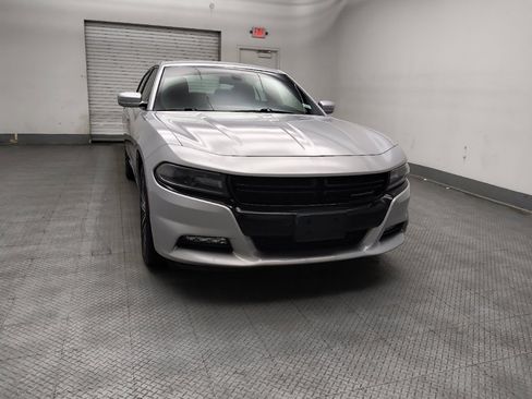 Used 2019 Dodge Charger SXT AWD/4WD image 14