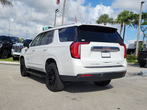 Used 2023 GMC Yukon SLT w/ SLT Luxury Package RWD image 7
