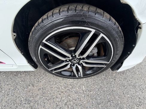 Used 2017 Honda Accord Sport image 62