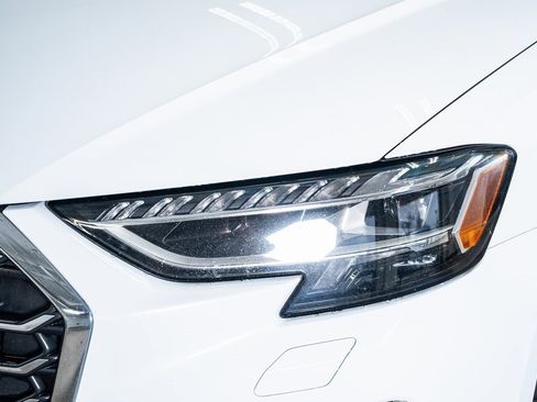Used 2023 Audi S8 image 13