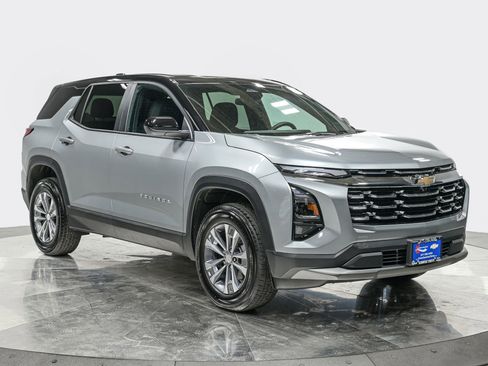 Used 2025 Chevrolet Equinox LT image 9