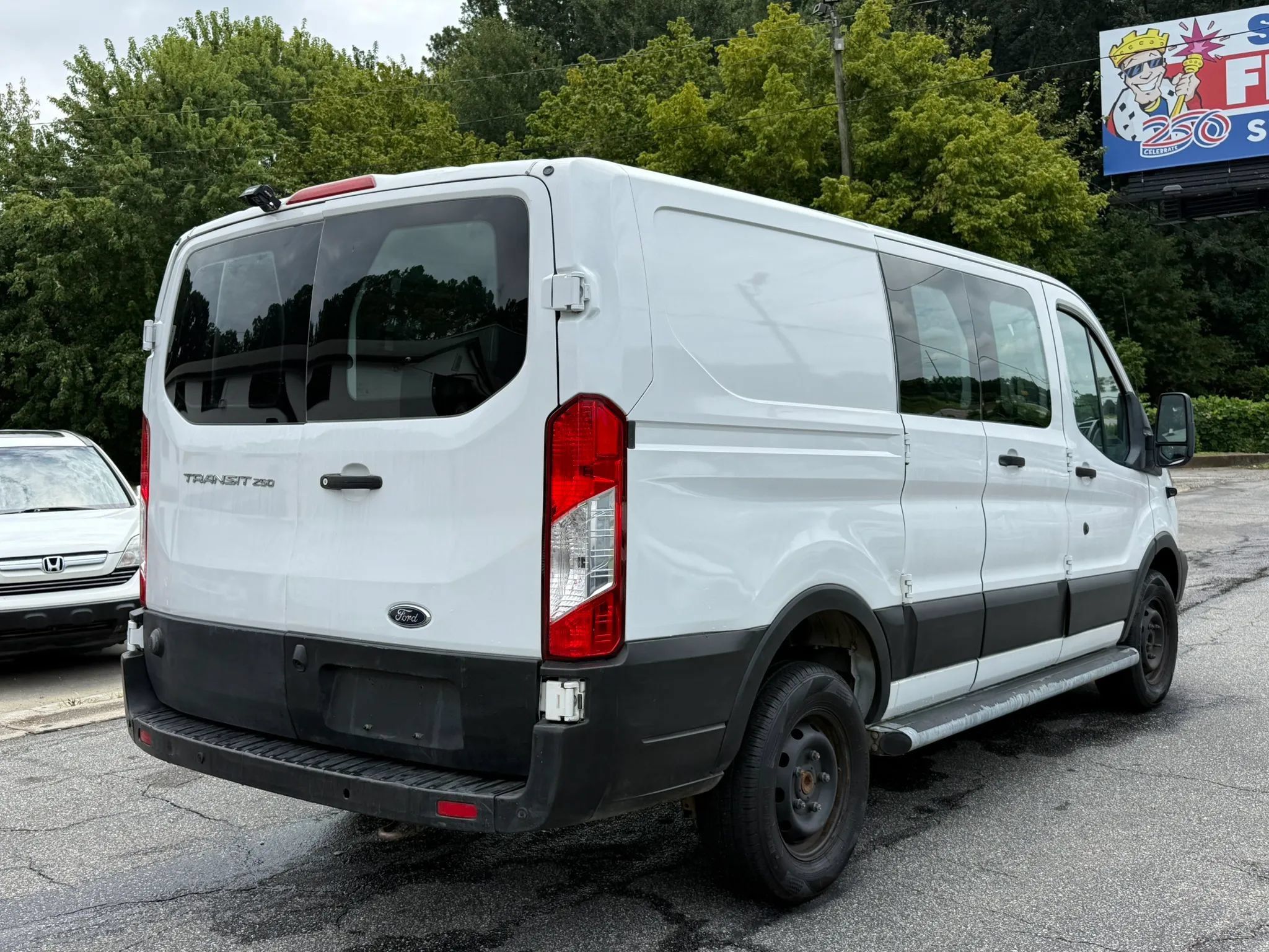 Used 2019 Ford Transit 250 130 Low Roof w/ Exterior Upgrade Package RWD image 6