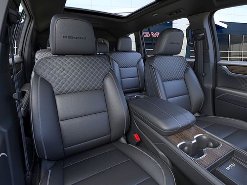 New 2026 GMC Acadia Denali w/ Super Cruise Package FWD image 16