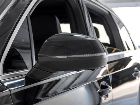 Used 2020 Audi Q7 2.0T Premium Plus w/ Premium Plus Package image 36