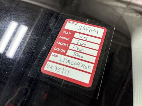 Used 2015 Ford Escape Titanium image 31