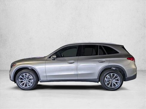 Certified 2024 Mercedes-Benz GLC 300 image 12