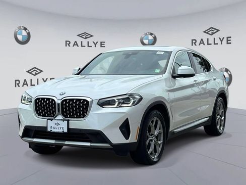 Used 2023 BMW X4 xDrive30i w/ Premium Package AWD/4WD image 3