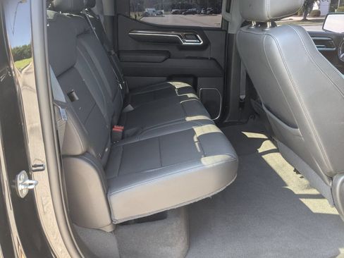 Used 2022 Chevrolet Silverado 1500 LT Trail Boss w/ Convenience Package II AWD/4WD image 36