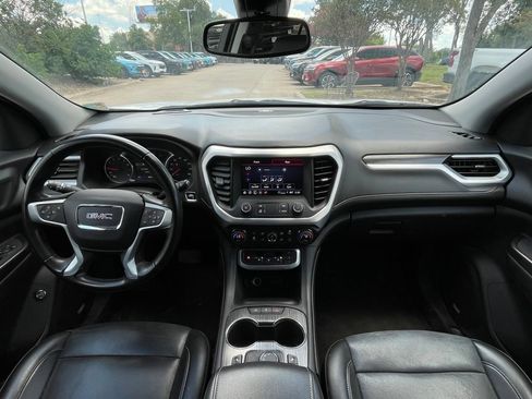 Used 2023 GMC Acadia SLT FWD image 10