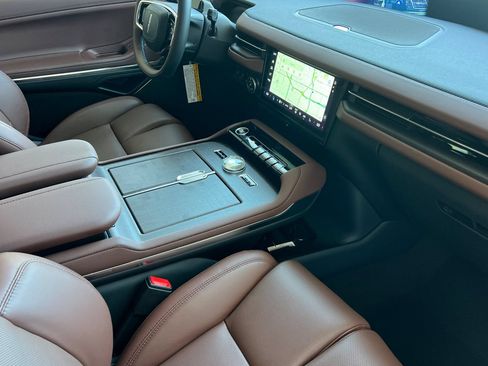 New 2026 Lincoln Navigator L Reserve AWD/4WD image 14