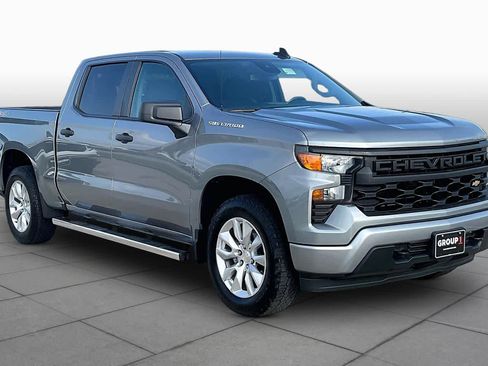 Used 2023 Chevrolet Silverado 1500 Custom AWD/4WD image 3