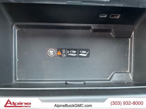 Used 2025 GMC Yukon XL Denali image 18