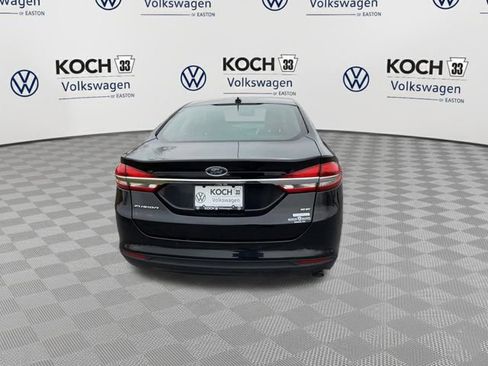 Used 2018 Ford Fusion SE w/ Fusion SE Technology Package image 7