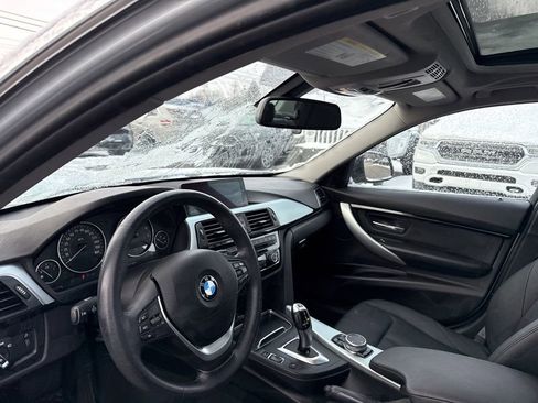 Used 2017 BMW 320i xDrive Sedan image 10