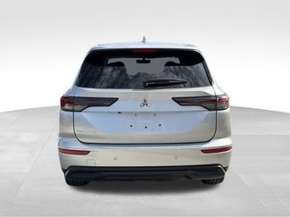 Used 2025 Mitsubishi Outlander ES FWD video 5