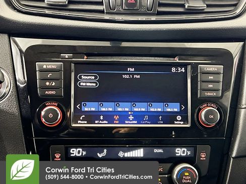 Used 2018 Nissan Rogue SV image 21