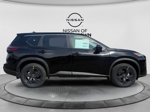 New 2026 Nissan Rogue SV w/ Cold Weather Package image 6