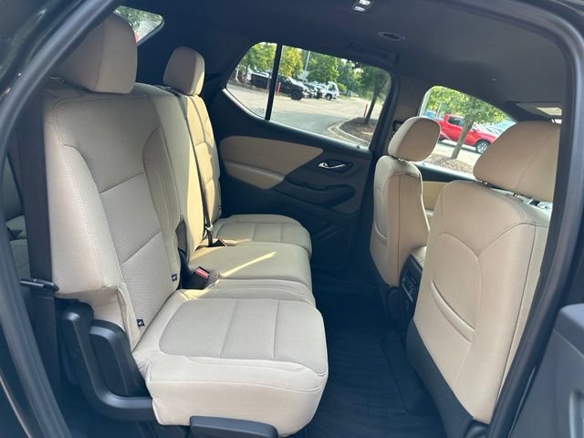 Used 2023 Chevrolet Traverse LS w/ Safety Package FWD image 27