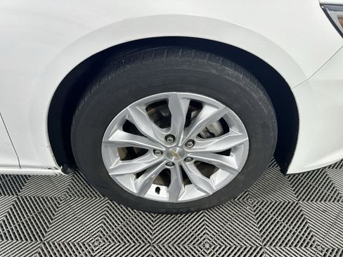 Used 2025 Chevrolet Malibu LT FWD image 10