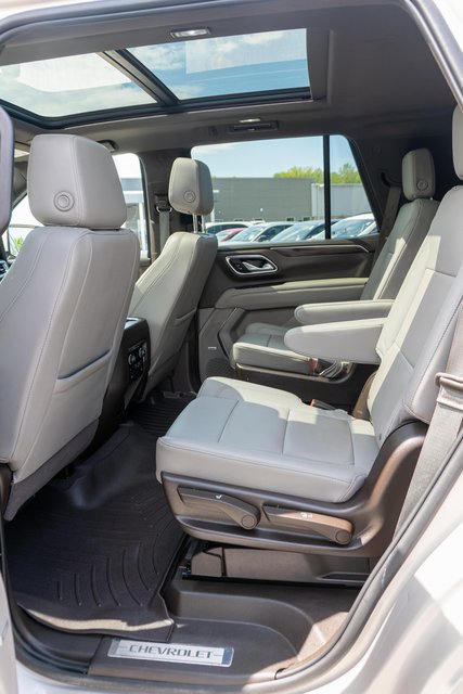 Used 2022 Chevrolet Tahoe LT w/ LT Signature Plus Package AWD/4WD image 11