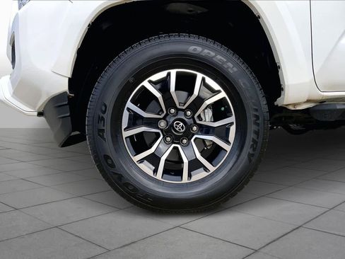 Used 2023 Toyota Tacoma TRD Sport image 10